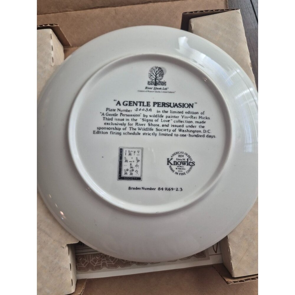Limited Edition Knowles "A Gentle Persuasion" Collectors Plate By Yin-Rei Hicks - Picture 3 of 3